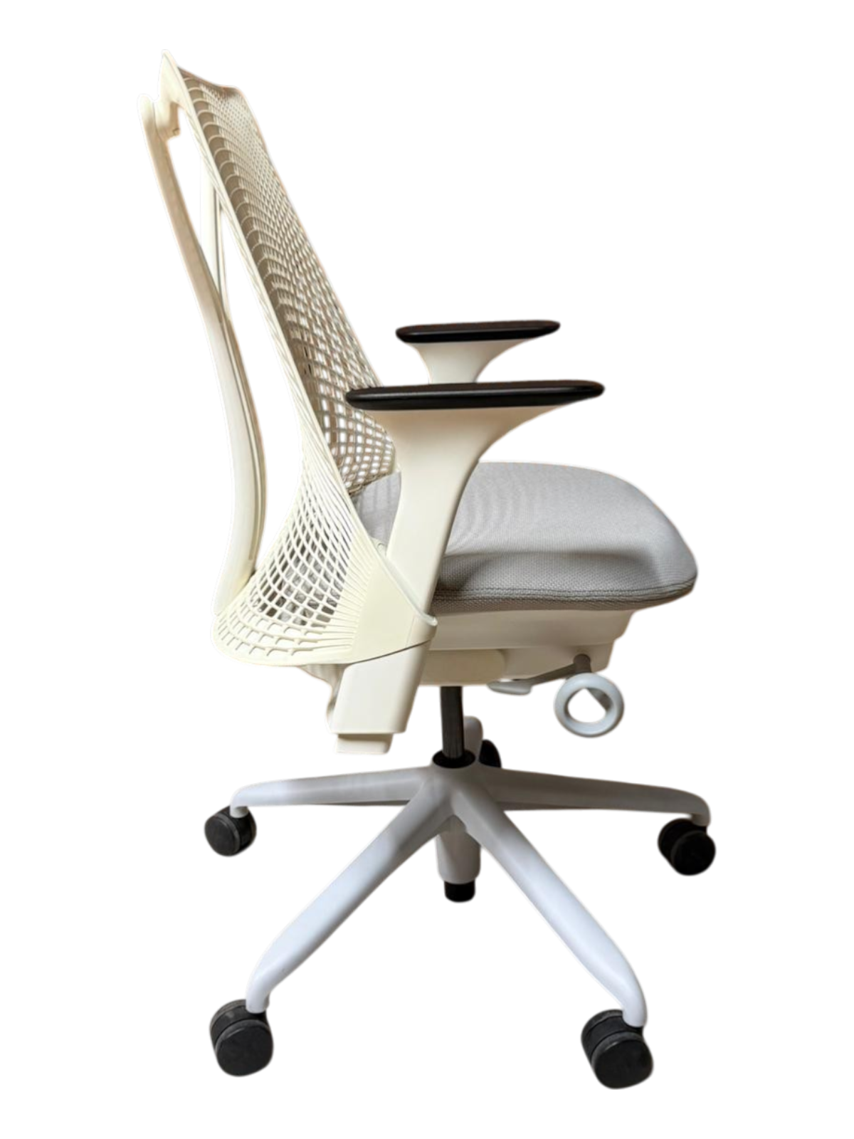 Herman Miller Sayl White